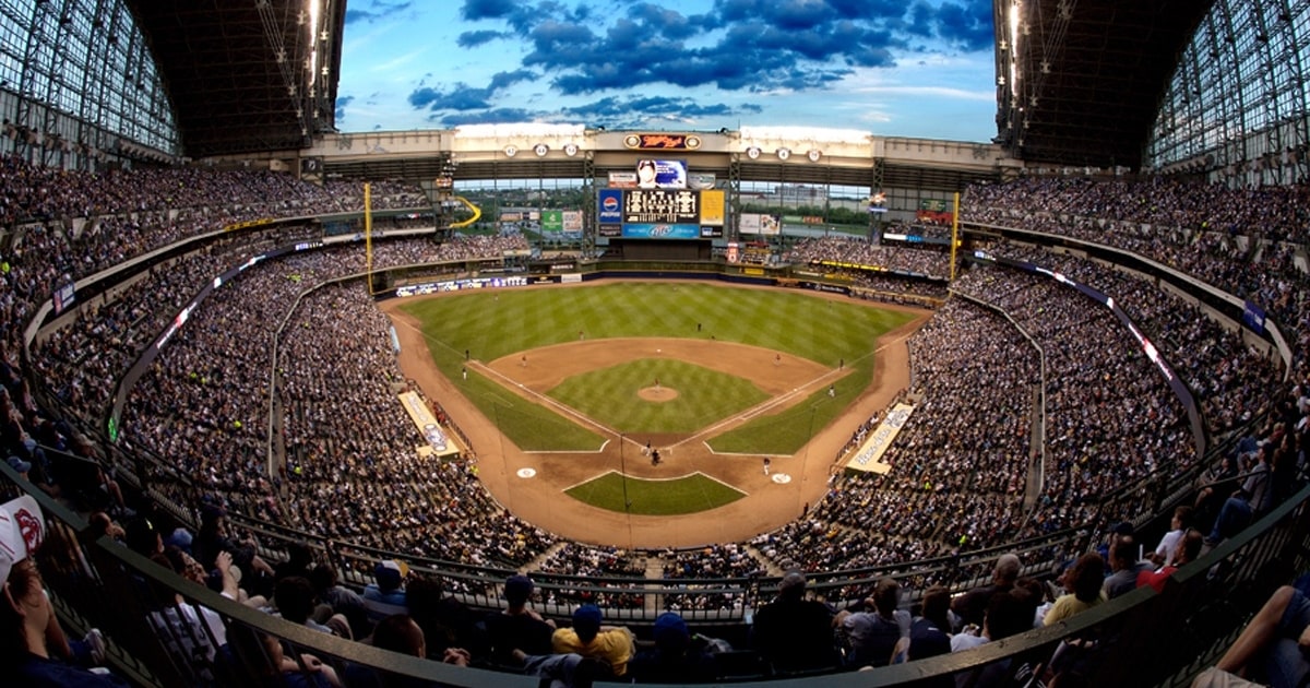 Best baseball stadium food